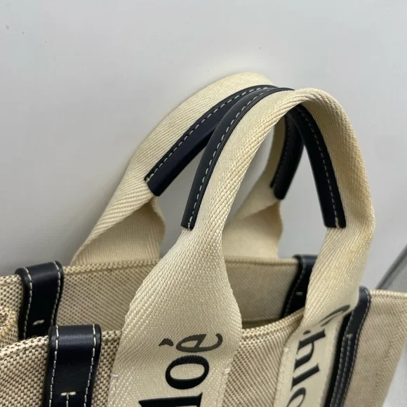 Chloè Woody Canvas Hand Bag - Picture 6 of 9